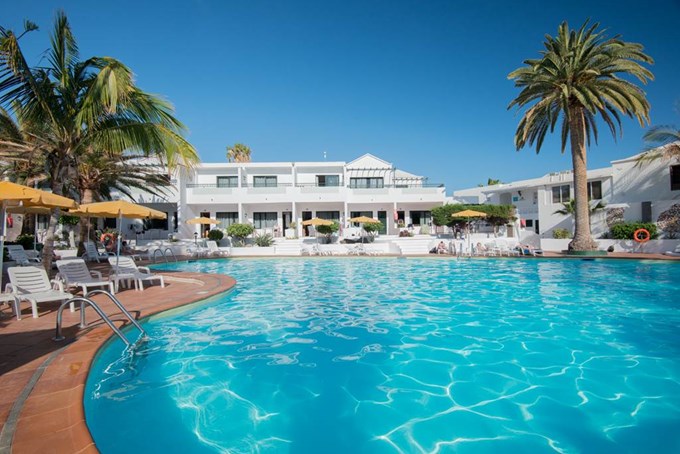 LABRANDA Playa Club Apartments - Puerto Del Carmen Hotels | Jet2holidays