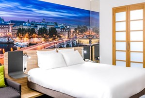 Catacombs Of Paris Paris Jet2holidays