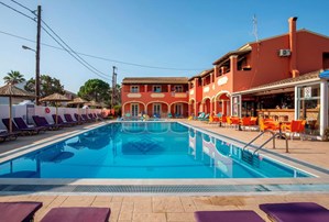 Luisa Studios & Apartments