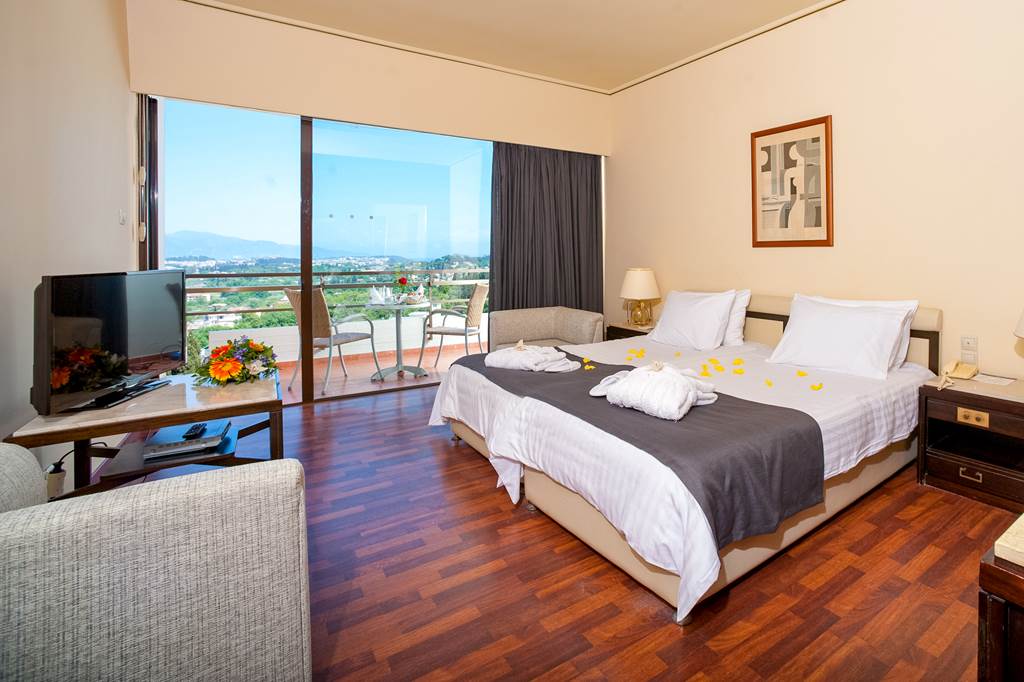 Corfu Holiday Palace - Kanoni hotels | Jet2holidays