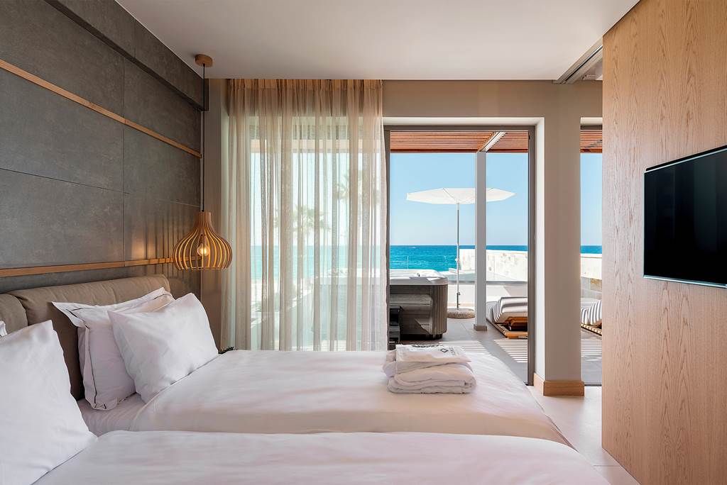 Ikones Seafront Luxury Suites. - Rethymnon - Chania hotels | Jet2holidays