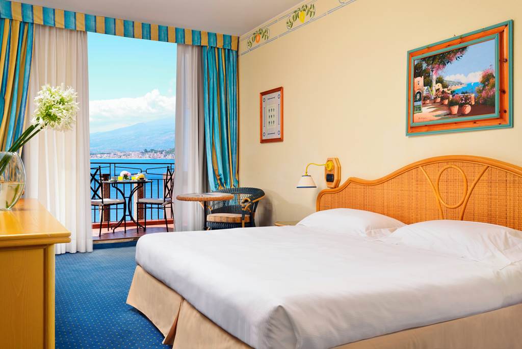 unahotels-capotaormina-taormina-hotels-jet2holidays