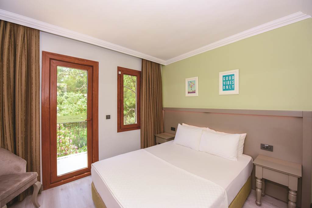 Pine Valley Hotel - Hisaronu hotels | Jet2holidays