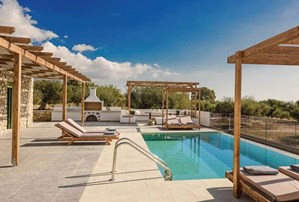 Dionisis Villa - Vintage