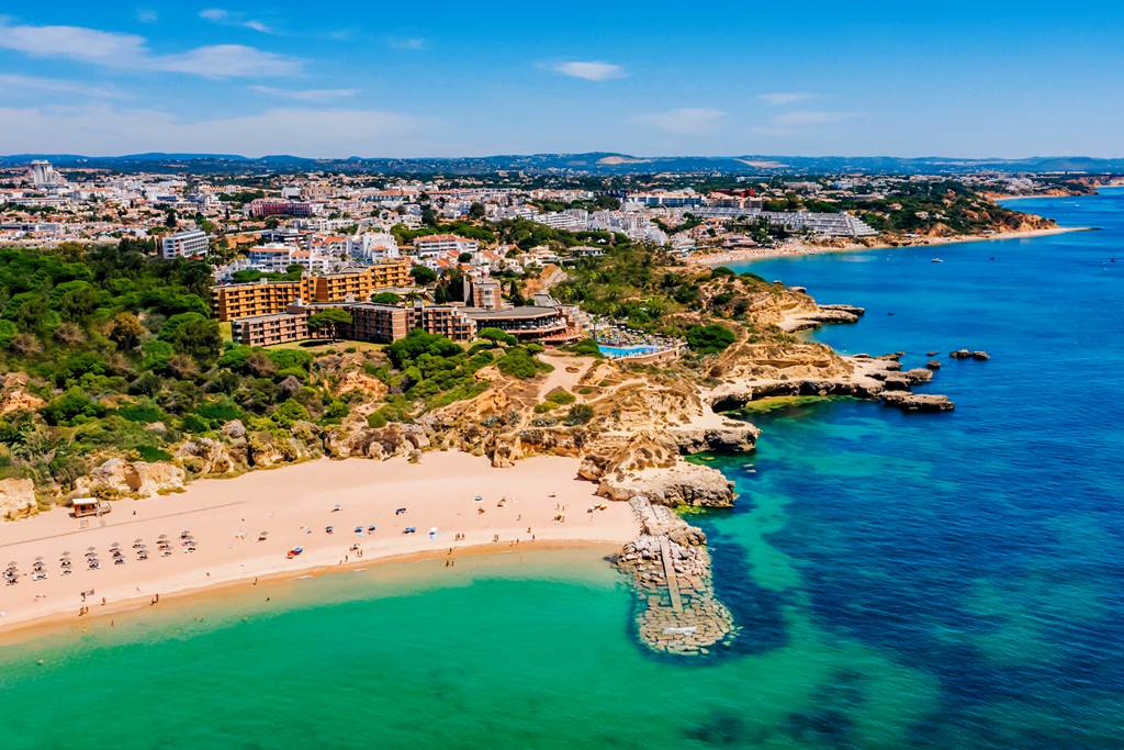 Auramar Beach Resort - Albufeira hotels | Jet2holidays