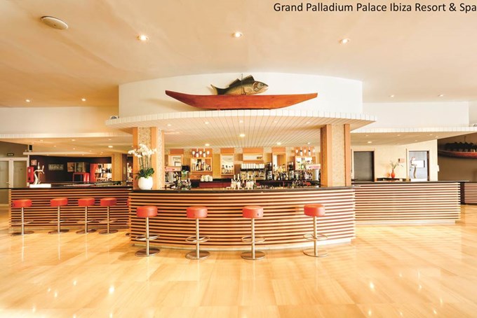 Grand Palladium White Island Resort & Spa - Playa DEn ...