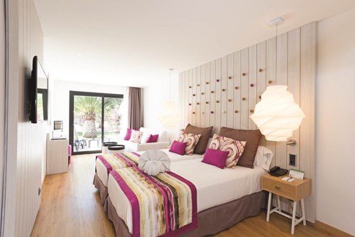 Grand Palladium White Island Resort & Spa - Playa D'En ...