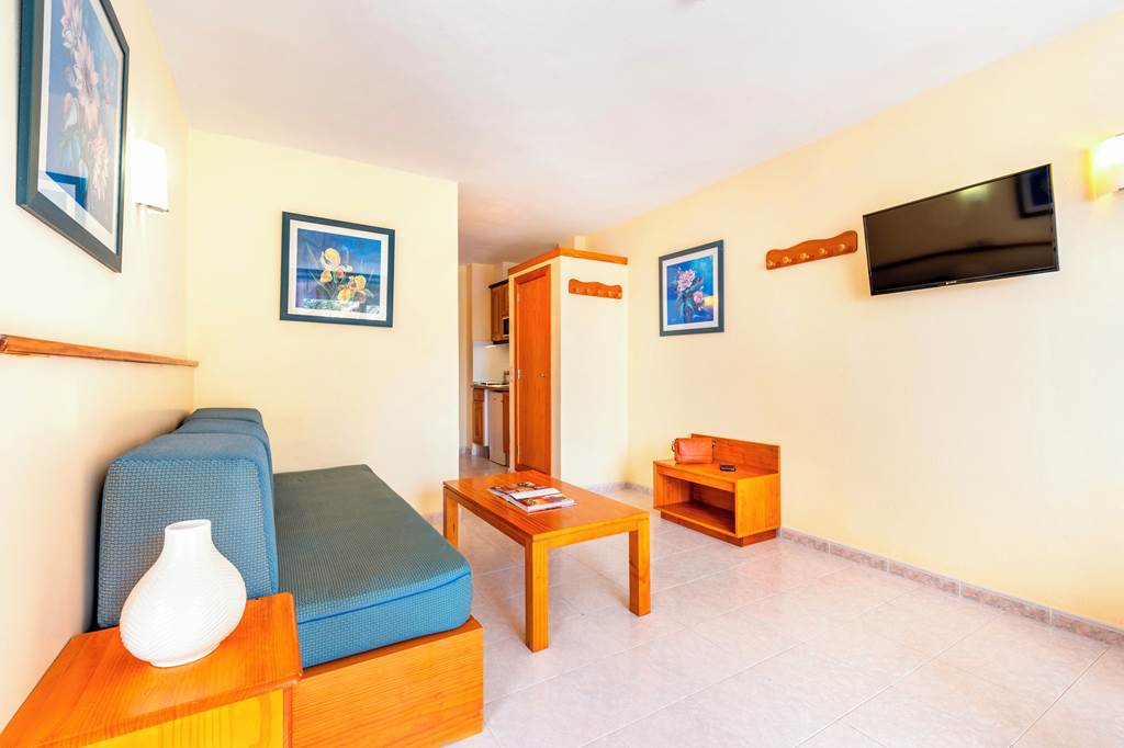 Apartamentos Vibra Tropical Garden - Ibiza Town hotels | Jet2holidays - Tropical Garden Apartment Flats