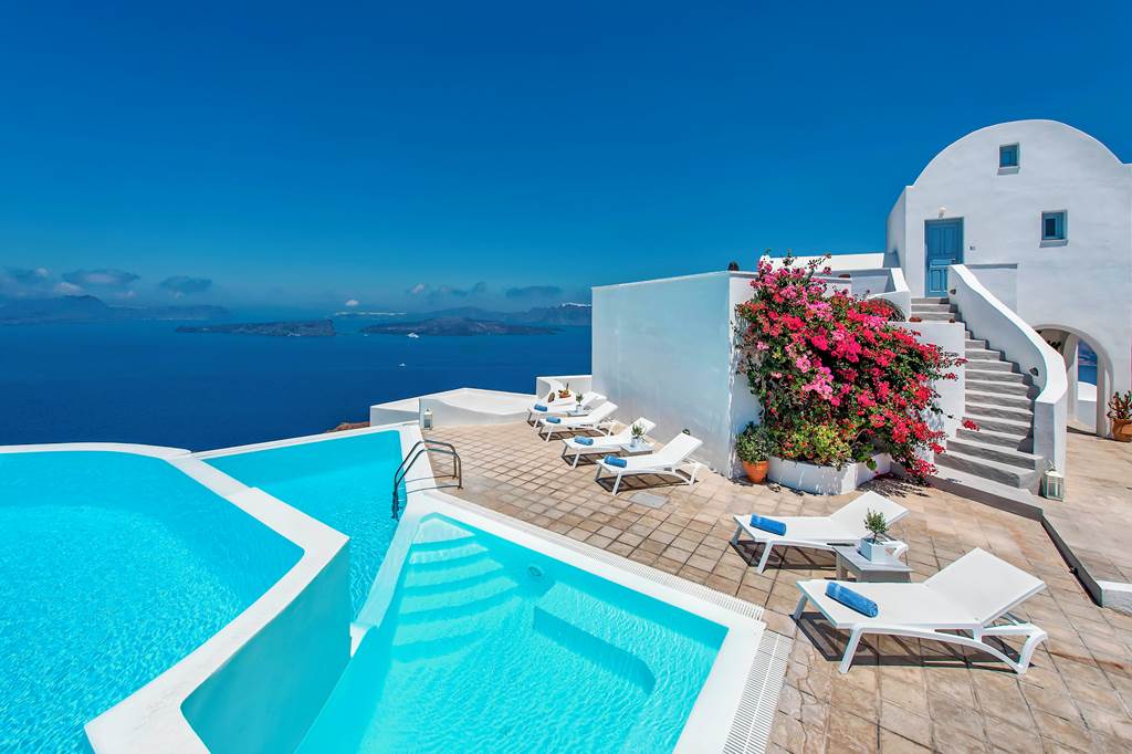 Apanemo Hotel & Suites