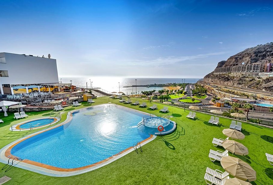 amadores-holidays-best-deals-2024-2025-amadores-hotels-jet2holidays