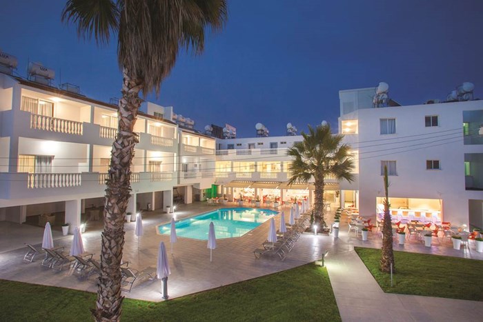 Princessa Vera Hotel Apartments - Paphos Resort hotels | Jet2holidays