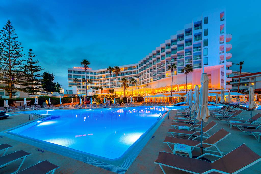 leonardo cypria maris beach hotel