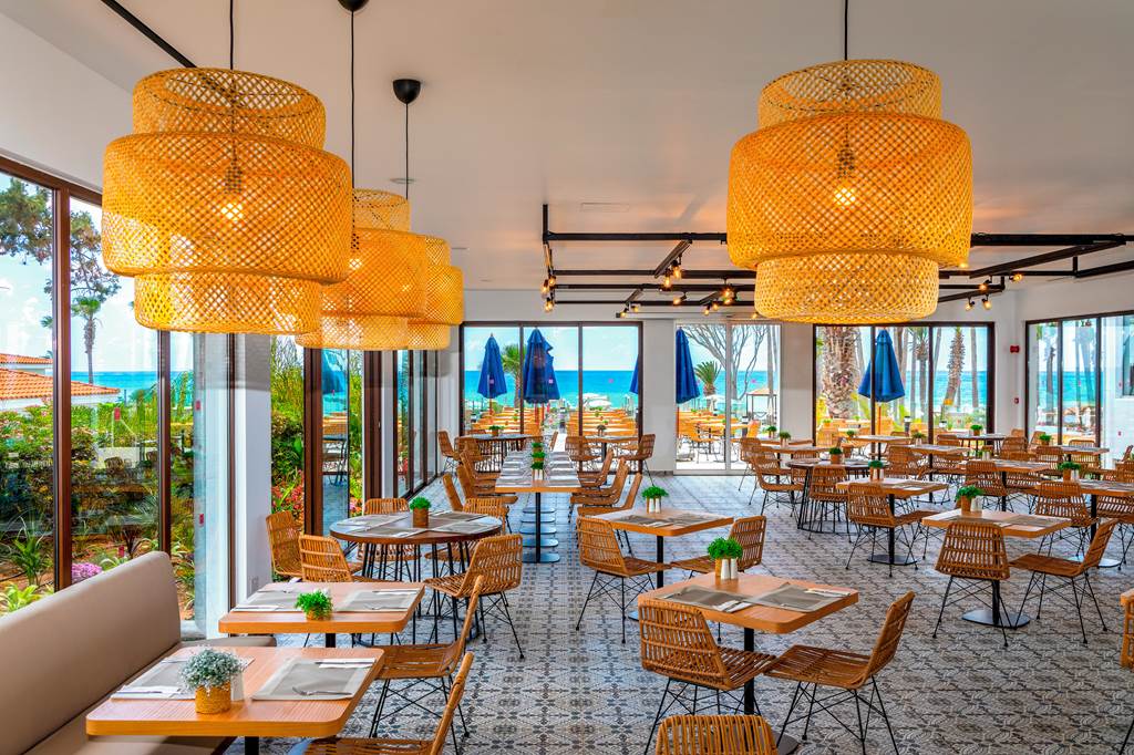 leonardo cypria maris beach hotel