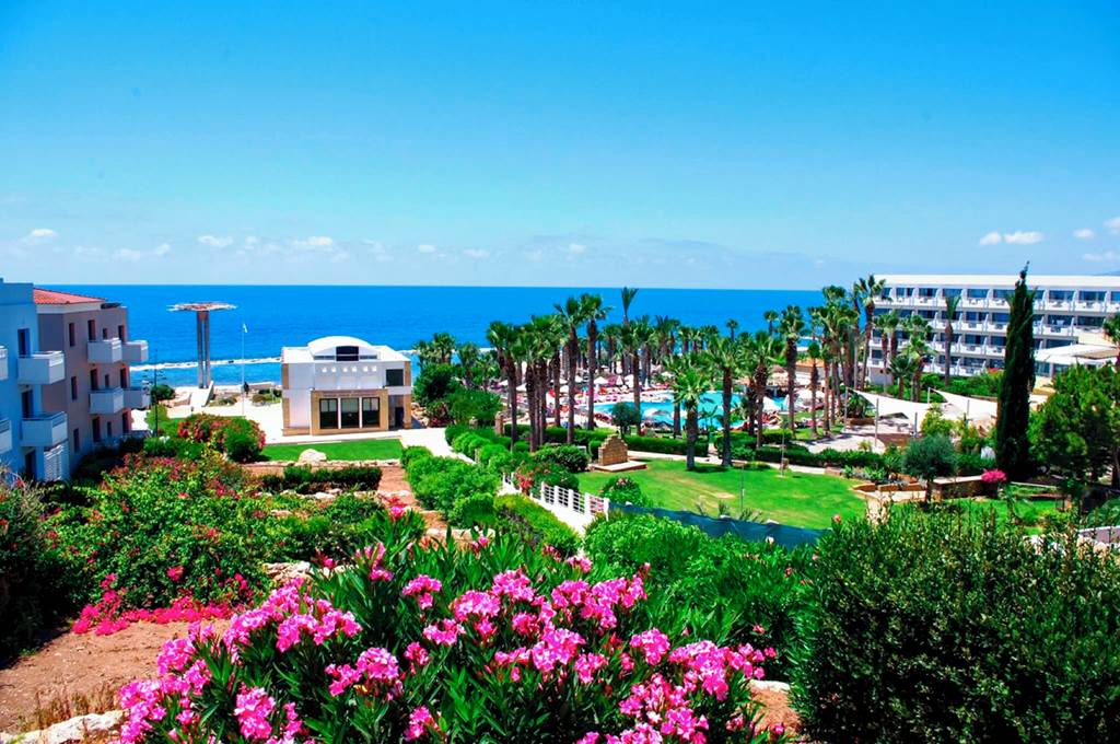 St George Beach Hotel u0026 Spa Resort - Paphos Resort hotels | Jet2holidays