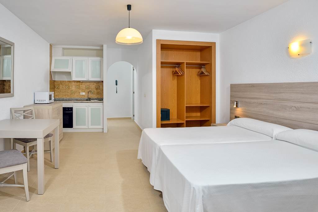 Sol Cala d'Or Apartments Cala D'Or hotels Jet2holidays