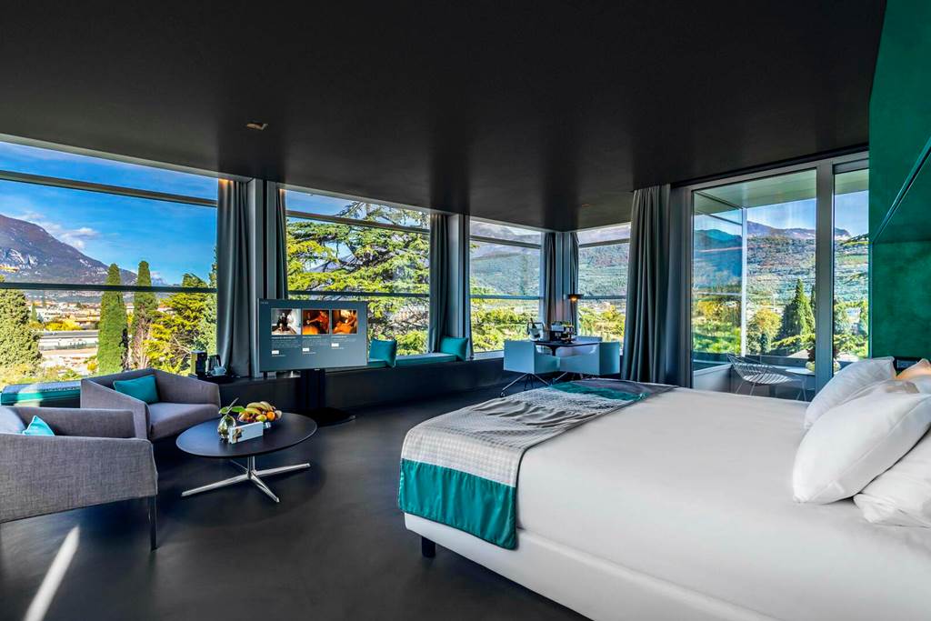 Lido Palace - Riva hotels | Jet2holidays