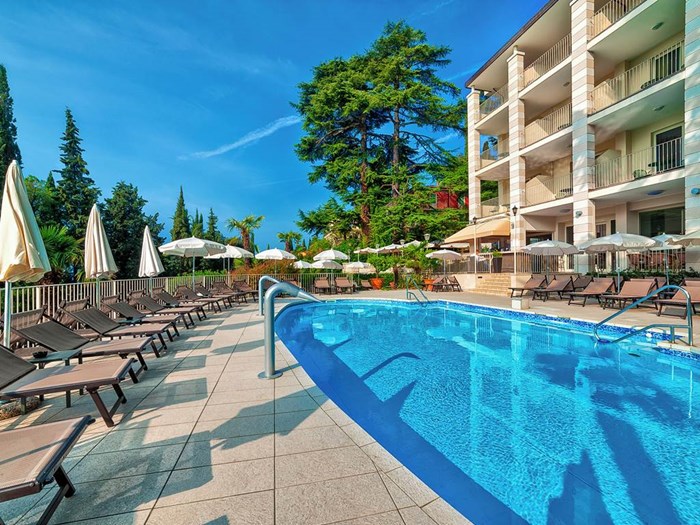 Hotel Excelsior le Terrazze - Garda hotels | Jet2holidays