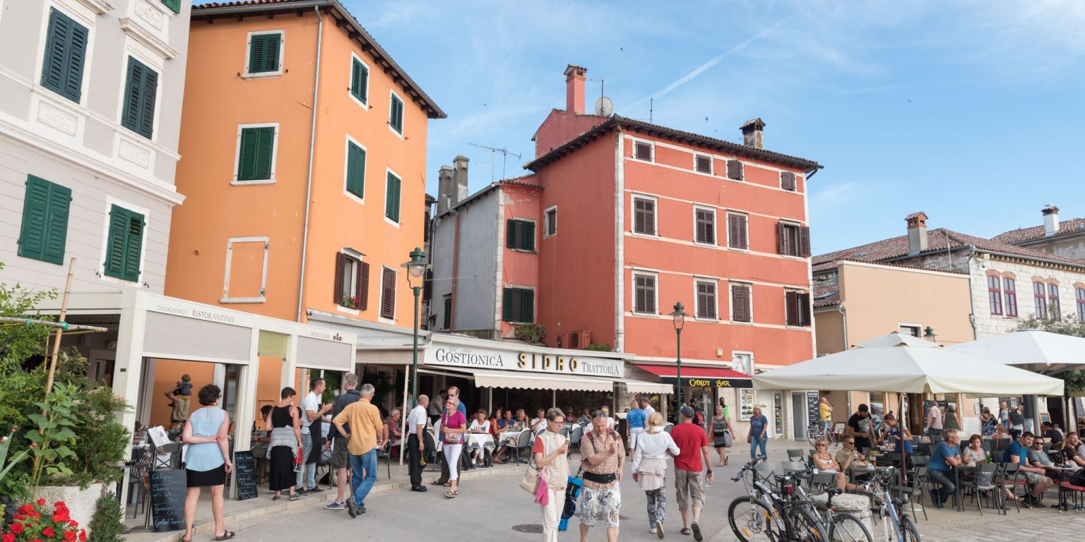 Restaurants along the Riva (Pula and Istrian Coast)
